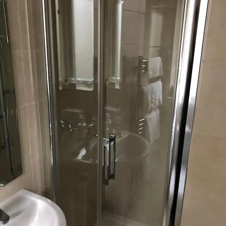 Nocleg ze śniadaniem Petra House Galway